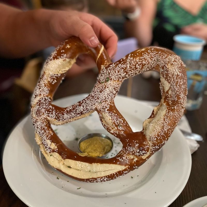 New Hampshire: The Hop Knot (Manchester)