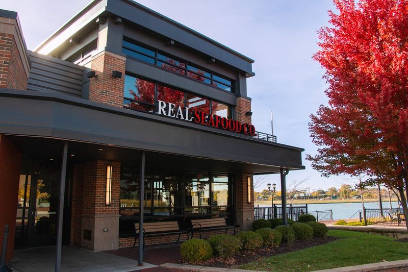 Real Seafood Company – Bay City