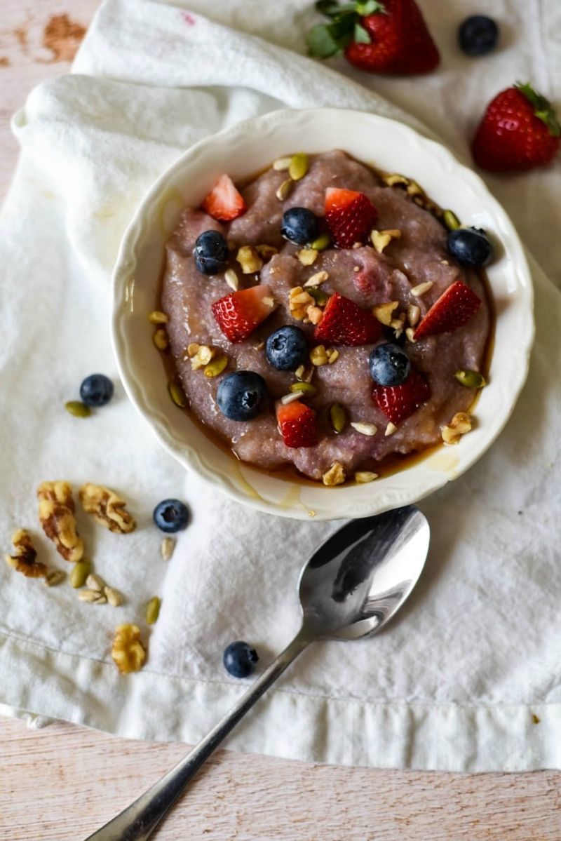 Corn Porridge with Berries
