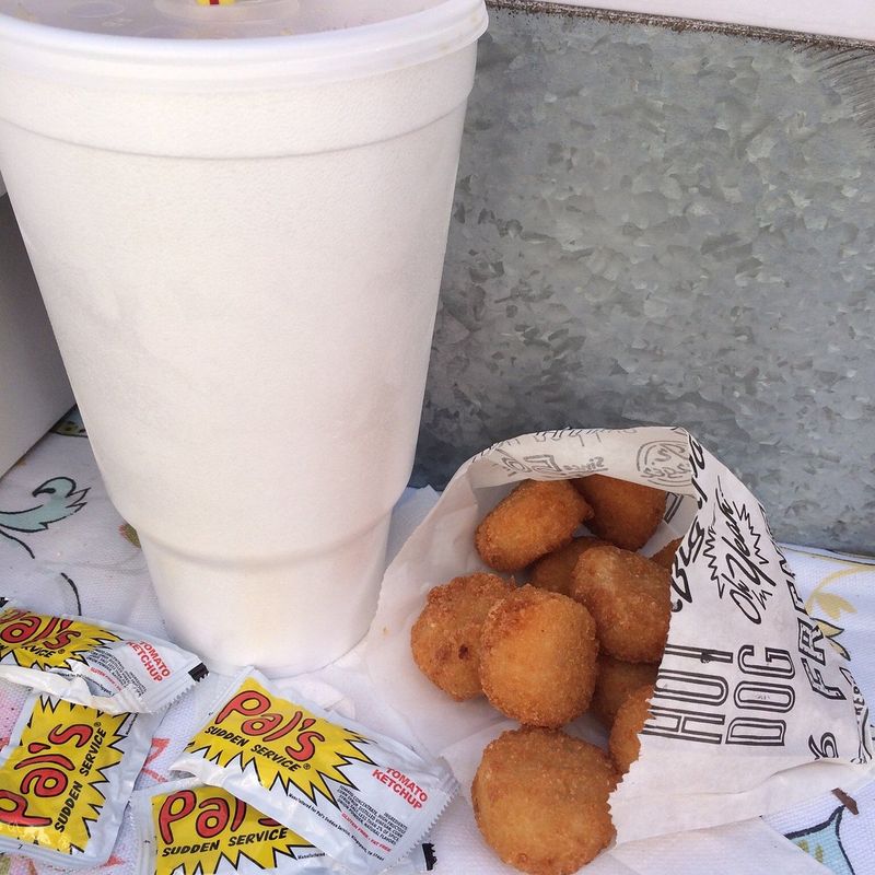 Tennessee - Pal’s Sudden Service Cheddar Rounds