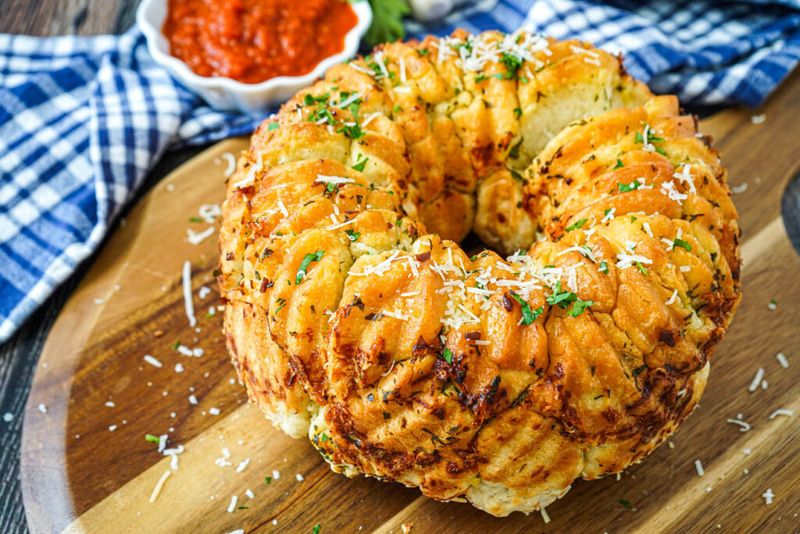 Pull-Apart Garlic Bread