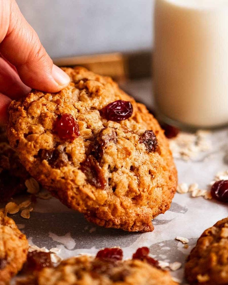 Oatmeal Raisin Cookies (Soft and Chewy)