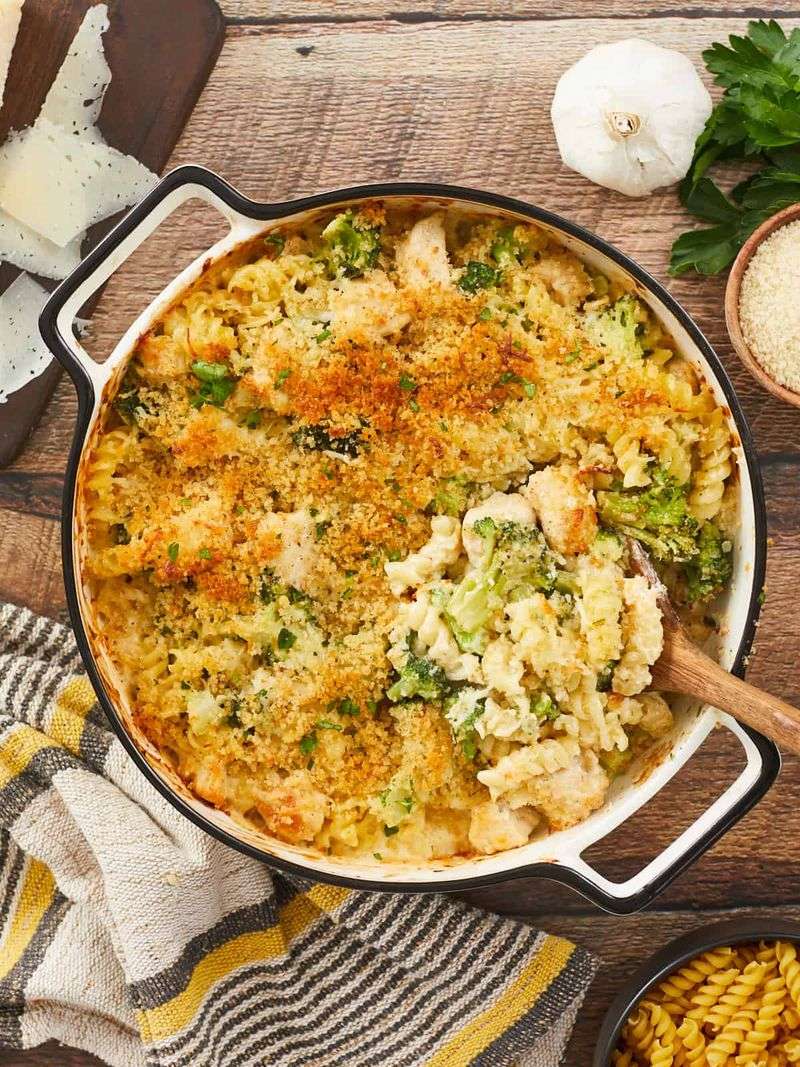 Chicken Alfredo Pasta Bake