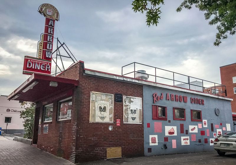 New Hampshire — Red Arrow Diner (Manchester)