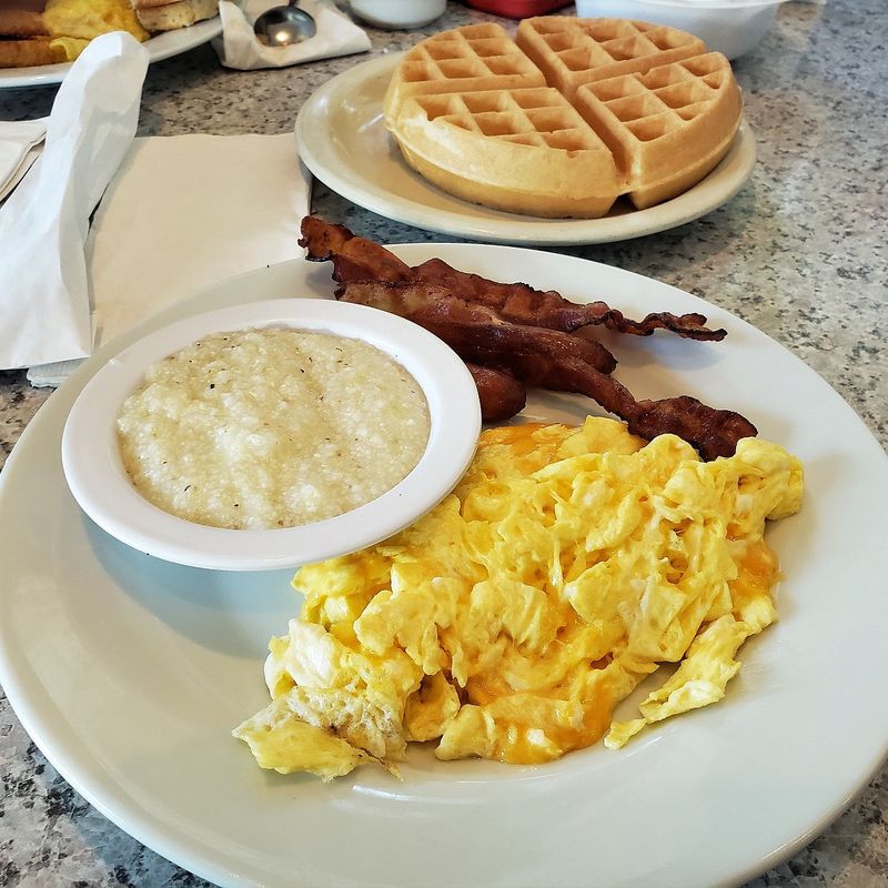 HomeTown Buffet Breakfast