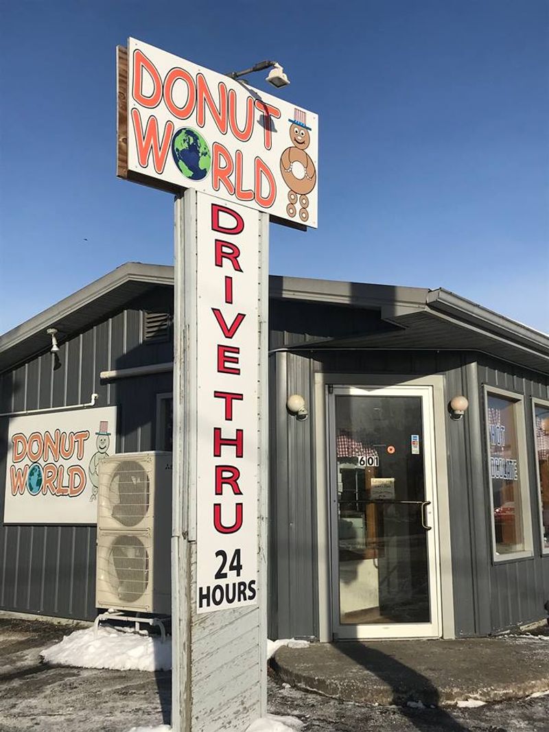 Donut World – Lancaster