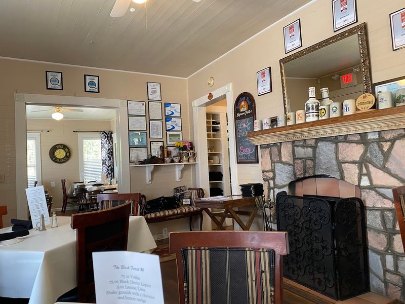 Georgia: Gasthaus Tirol (Cumming)