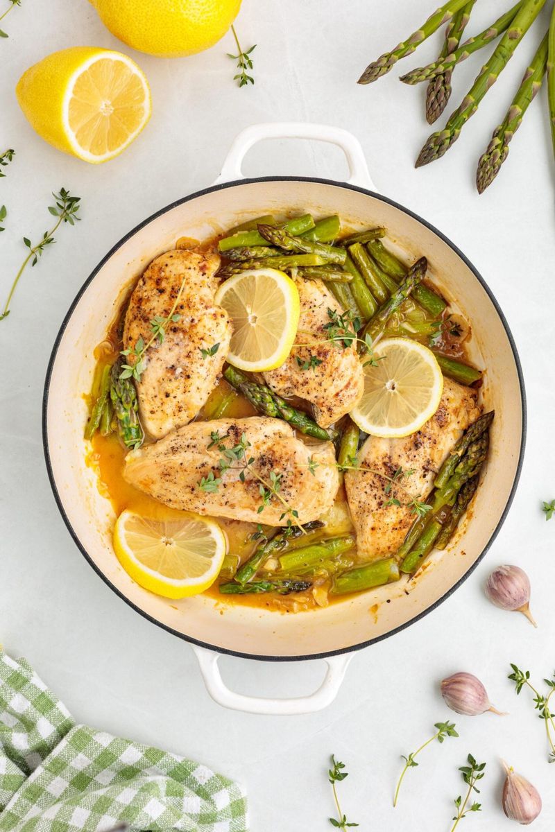 Lemon-Herb Chicken and Asparagus Rice Bowl