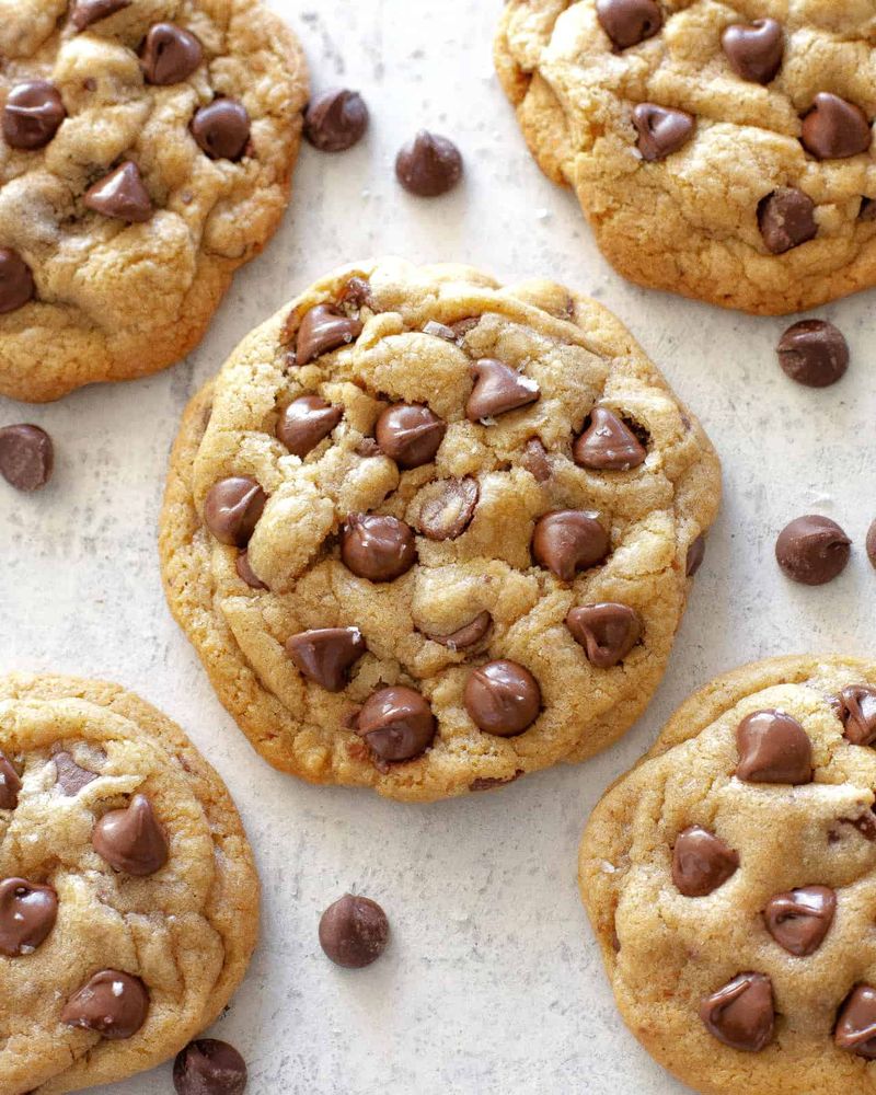 Big-Batch Chocolate Chip Cookies