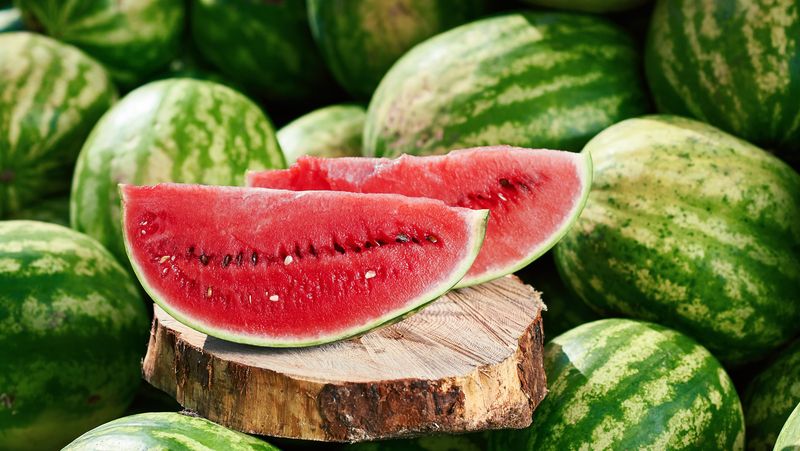 Tap For A Deep Hollow Sound