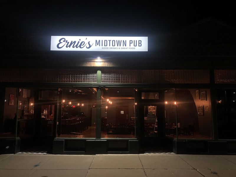 Ernie's Midtown Pub (Rockford)