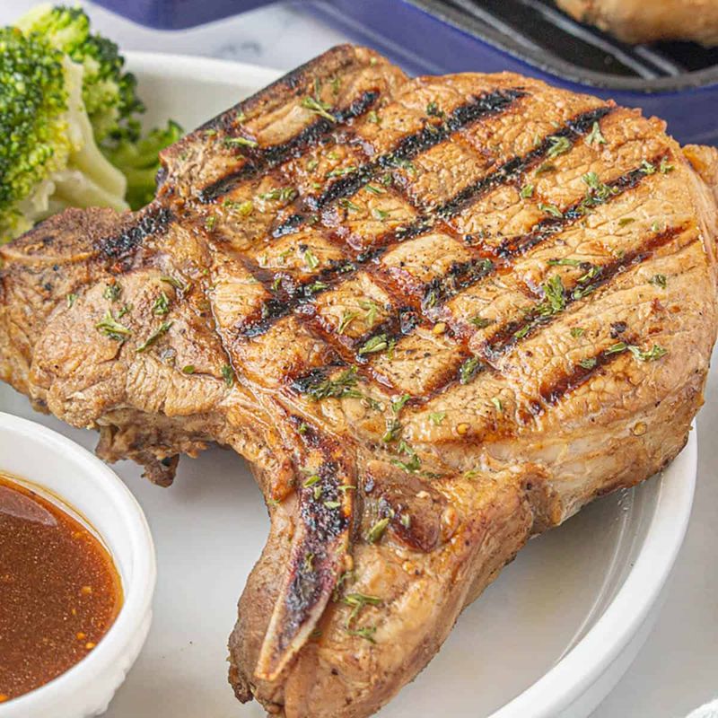 Single Grilled Pork Chop (sauce on the side)