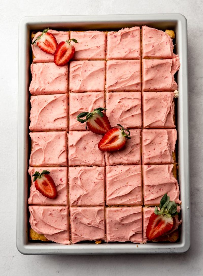 Strawberry sheet cake