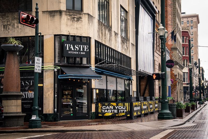 Taste Kitchen + Bar