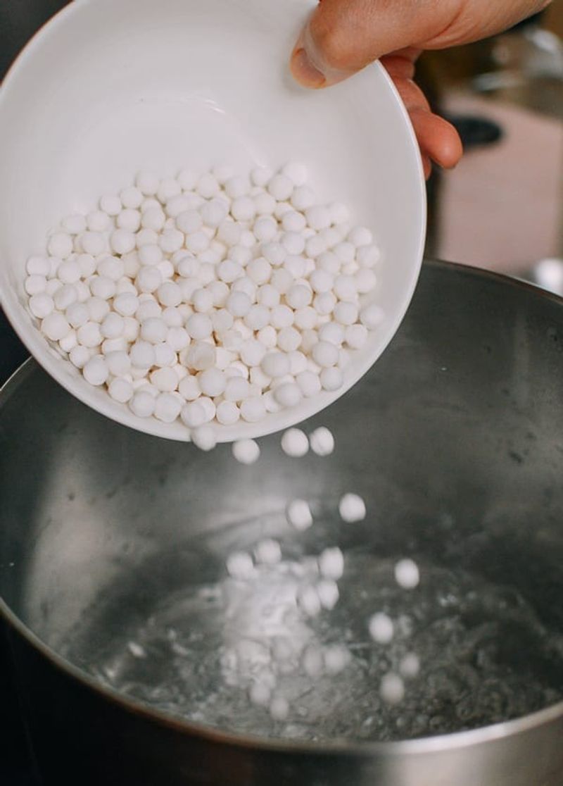 Cook tapioca pearls properly