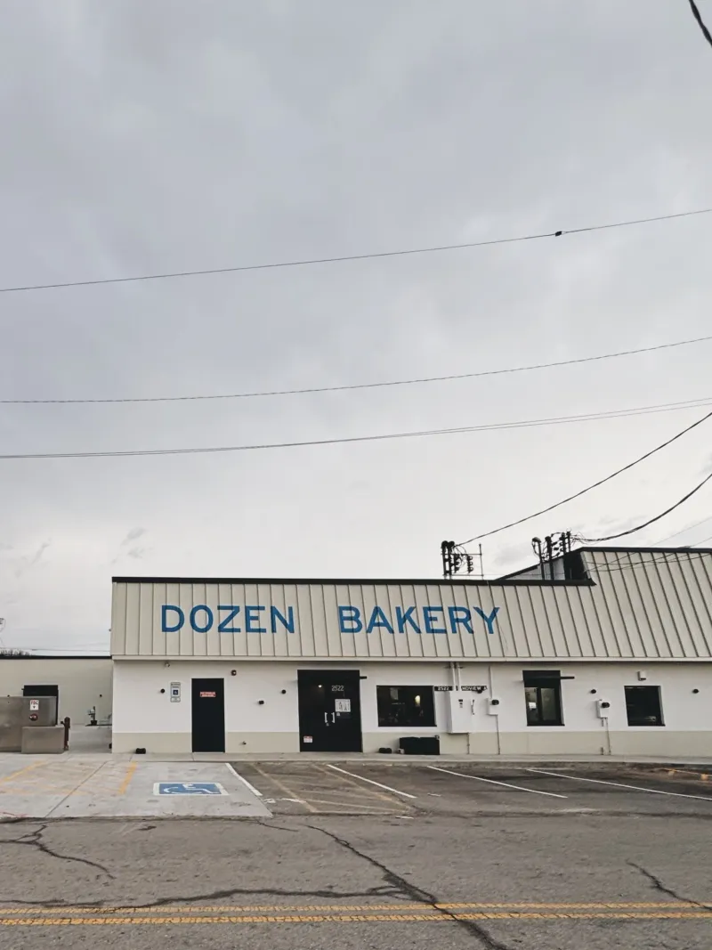 Dozen Bakery (Tennessee)