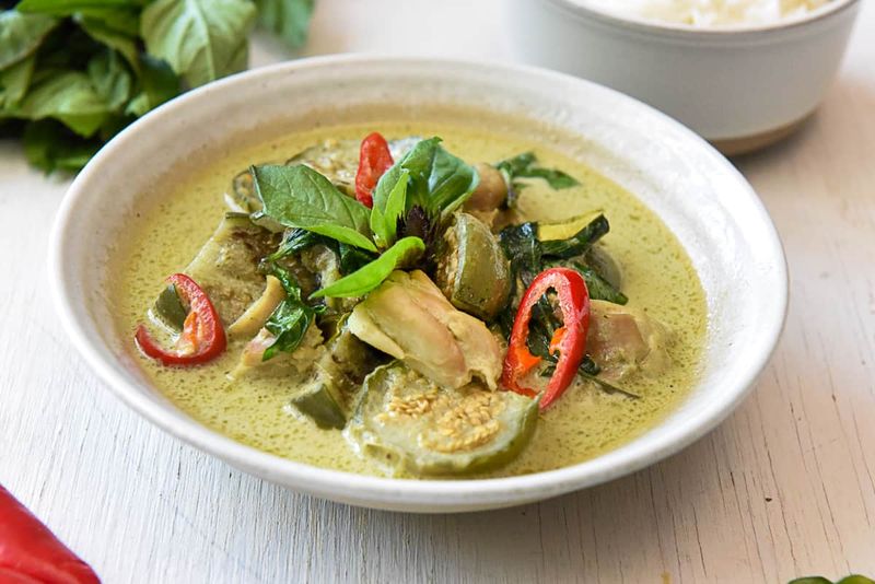 Green curry (gaeng keow wan)