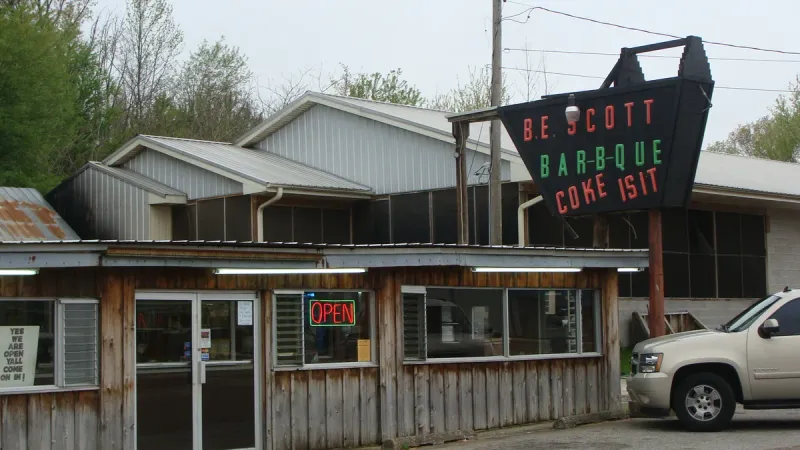 Sir Pizza... replace with B.E. Scott's BBQ - Lexington