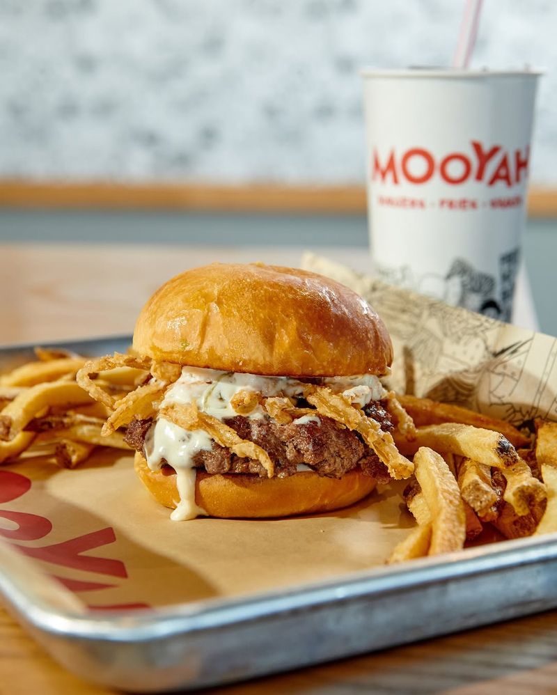 Mooyah Burgers, Fries & Shakes