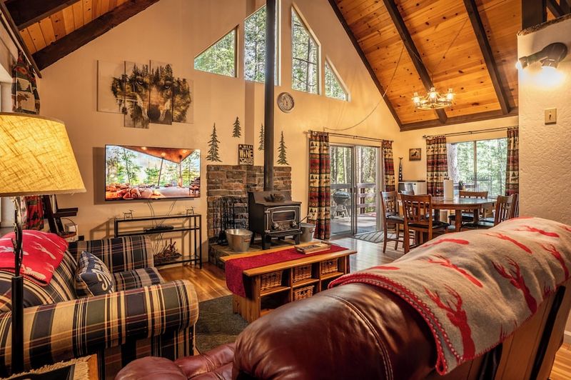 Whispering Pines Bistro, Big Bear