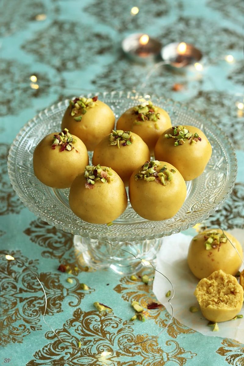 Besan Ladoo