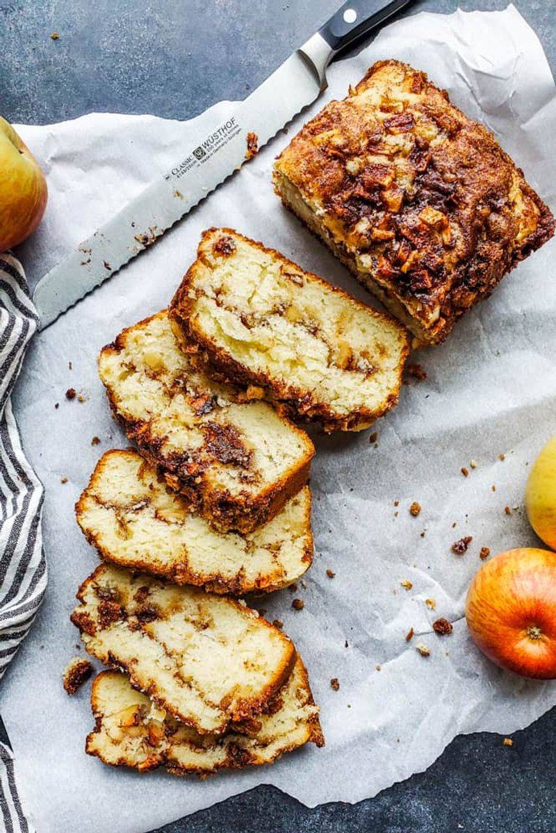 Apple Cinnamon Loaf