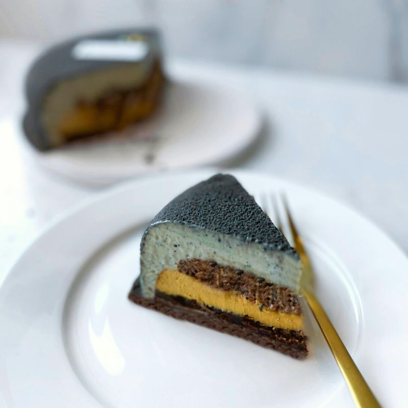 Black Sesame Matcha Cake from Kettl