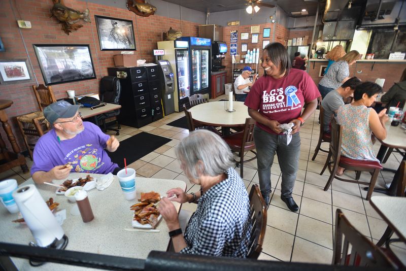 LC's Bar-B-Q