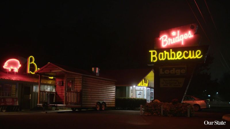 Bridges Barbecue Lodge