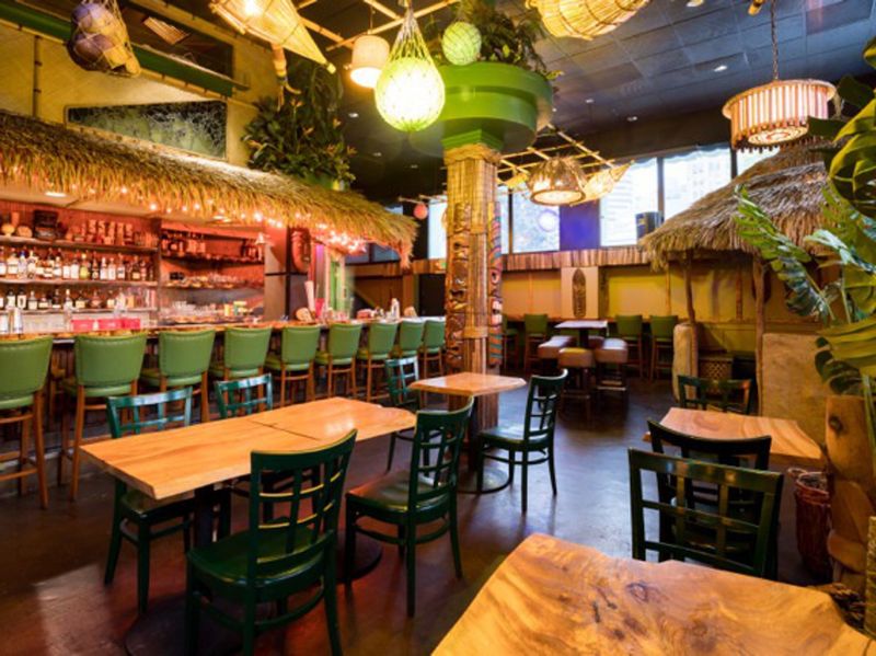 Islands Fine Burgers and Drinks