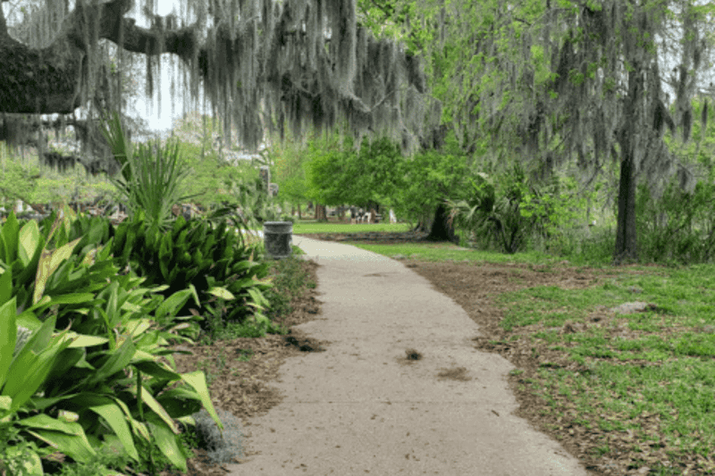 Travel friendly legend