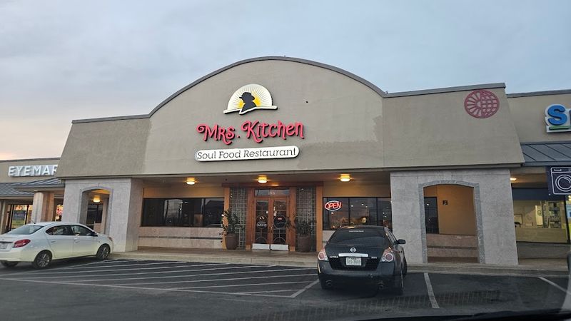 Mrs. Kitchen Soul Food - San Antonio