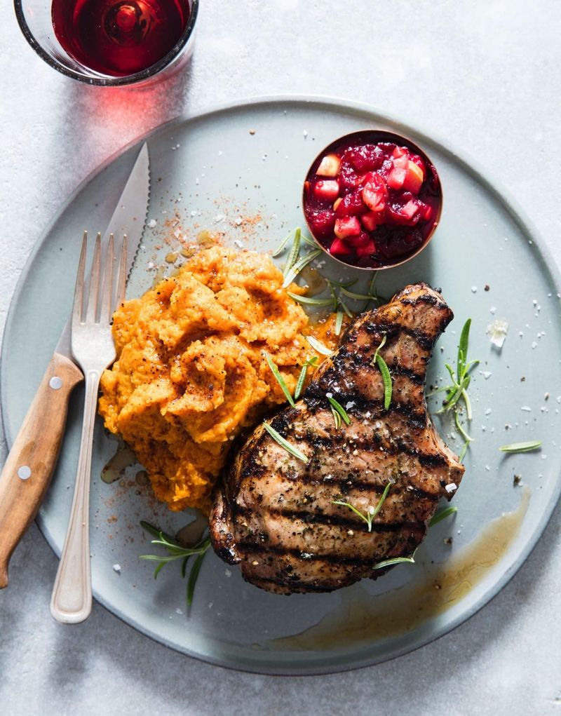 Pork Chops With Cranberry Sauce