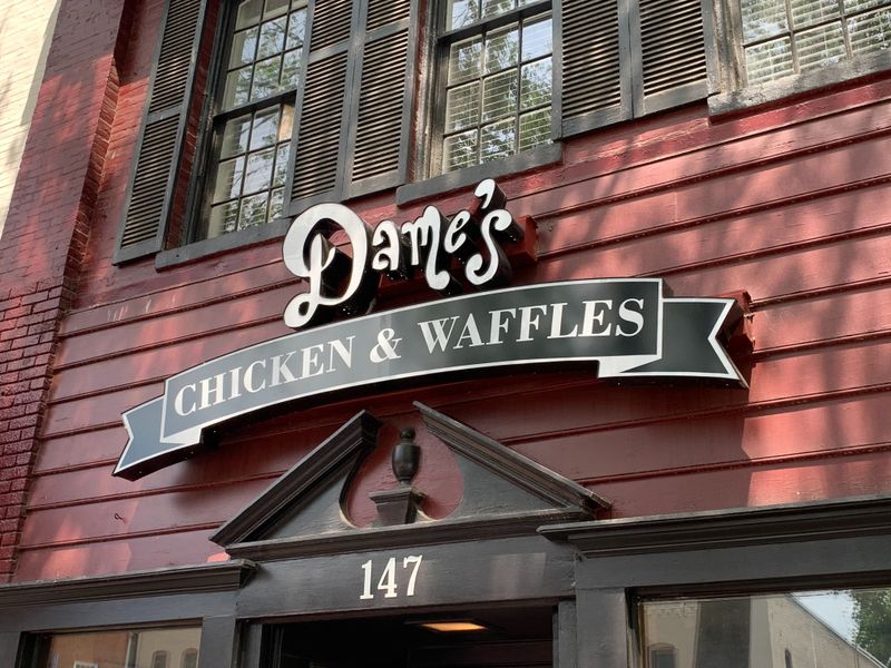 Dame's Chicken & Waffles (Durham)