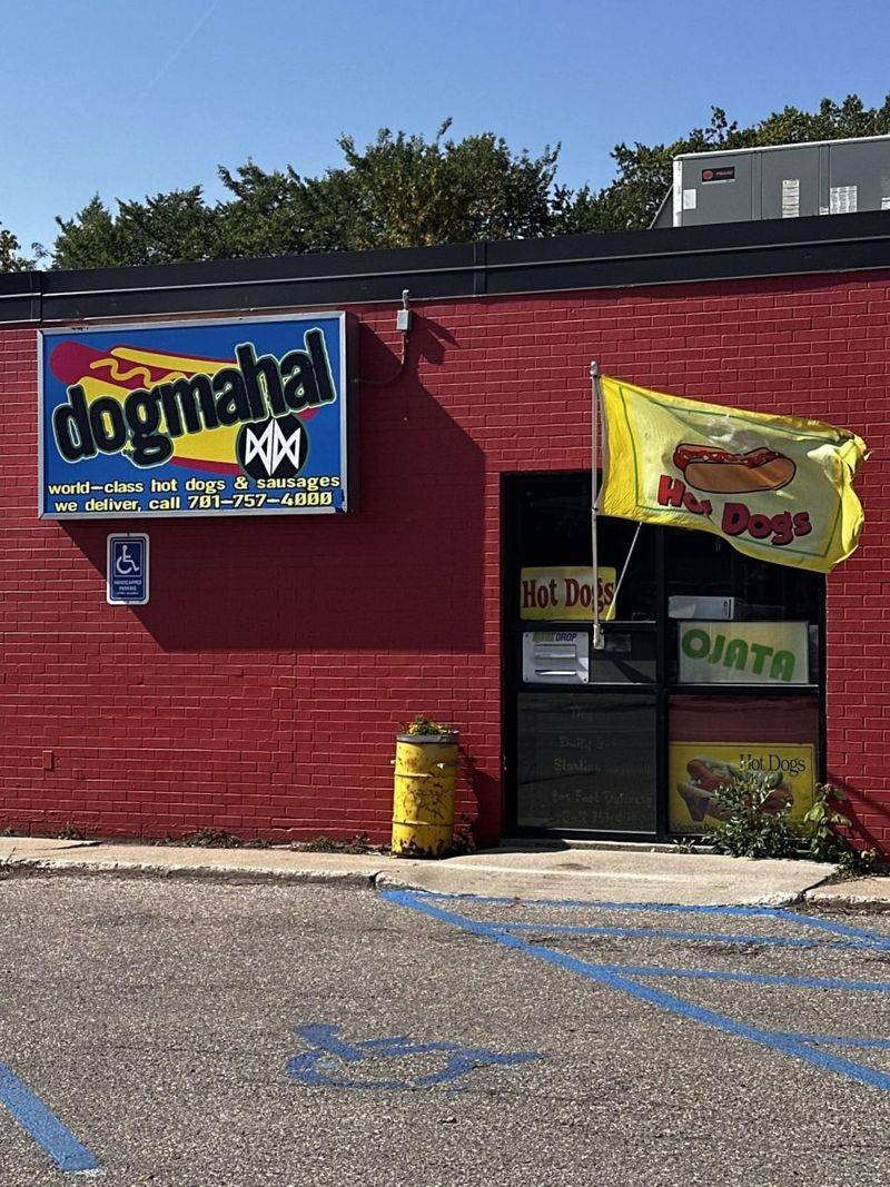 North Dakota — DogMahal UND Special (Grand Forks)