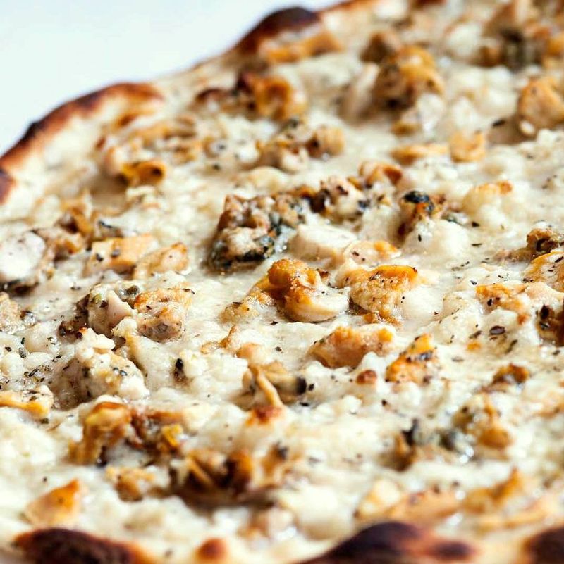Frank Pepe Pizzeria Napoletana — New Haven