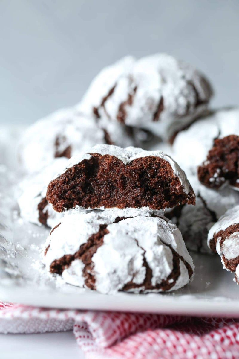 Chocolate Crinkle Cookies