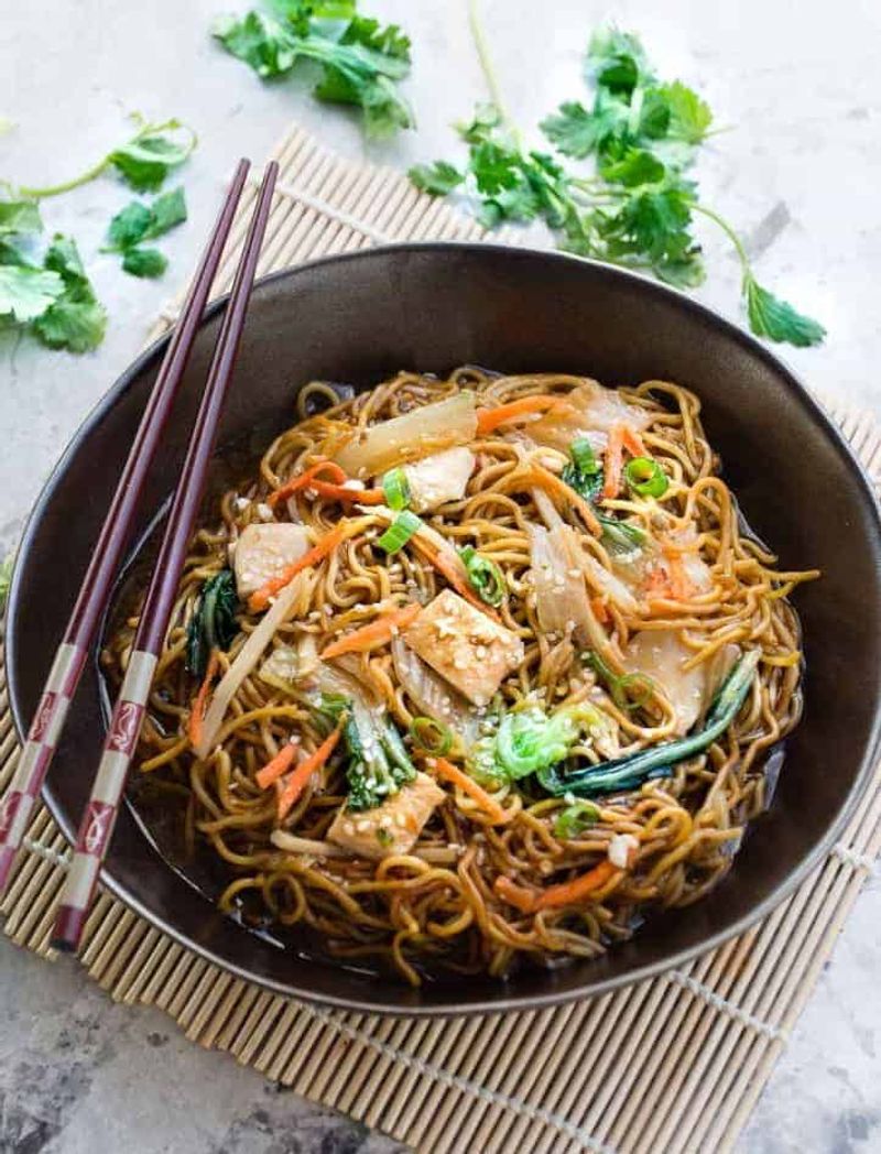China: Chow Mein