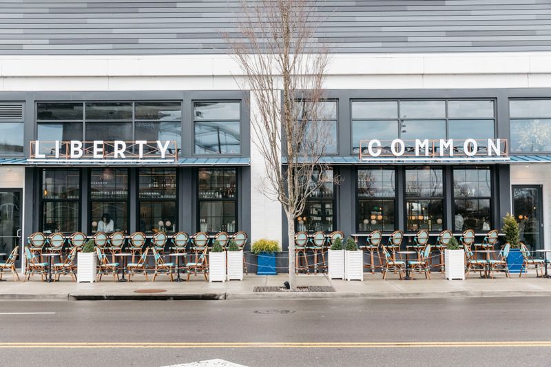 Liberty Common – French-Southern Chicken Fusion