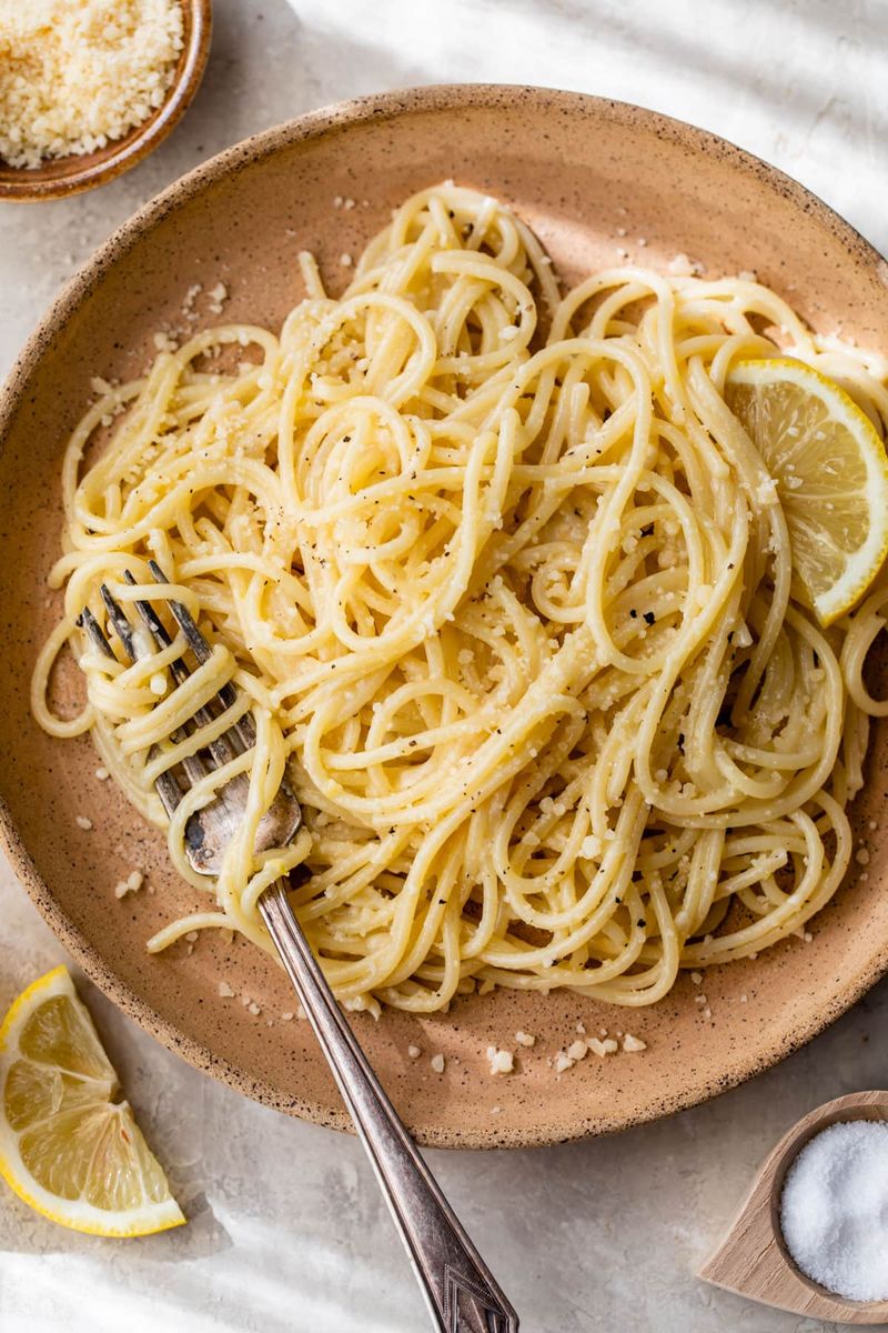Pasta “special” that’s just pasta and oil