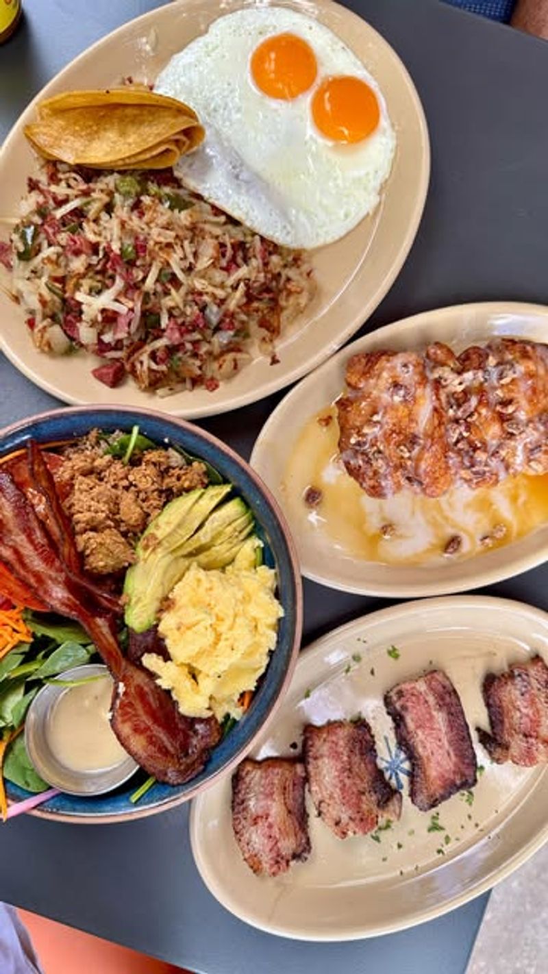 Snooze, an A.M. Eatery