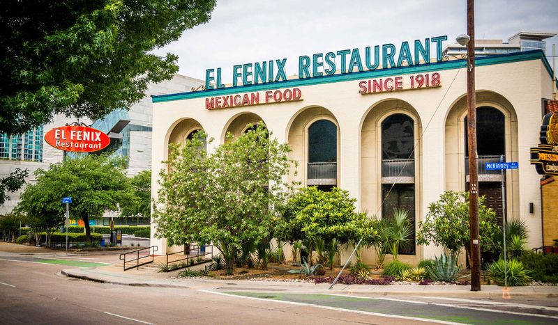 El Fenix (Dallas)