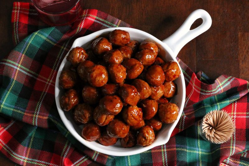 Mini Meatballs (BBQ or Sweet Chili)