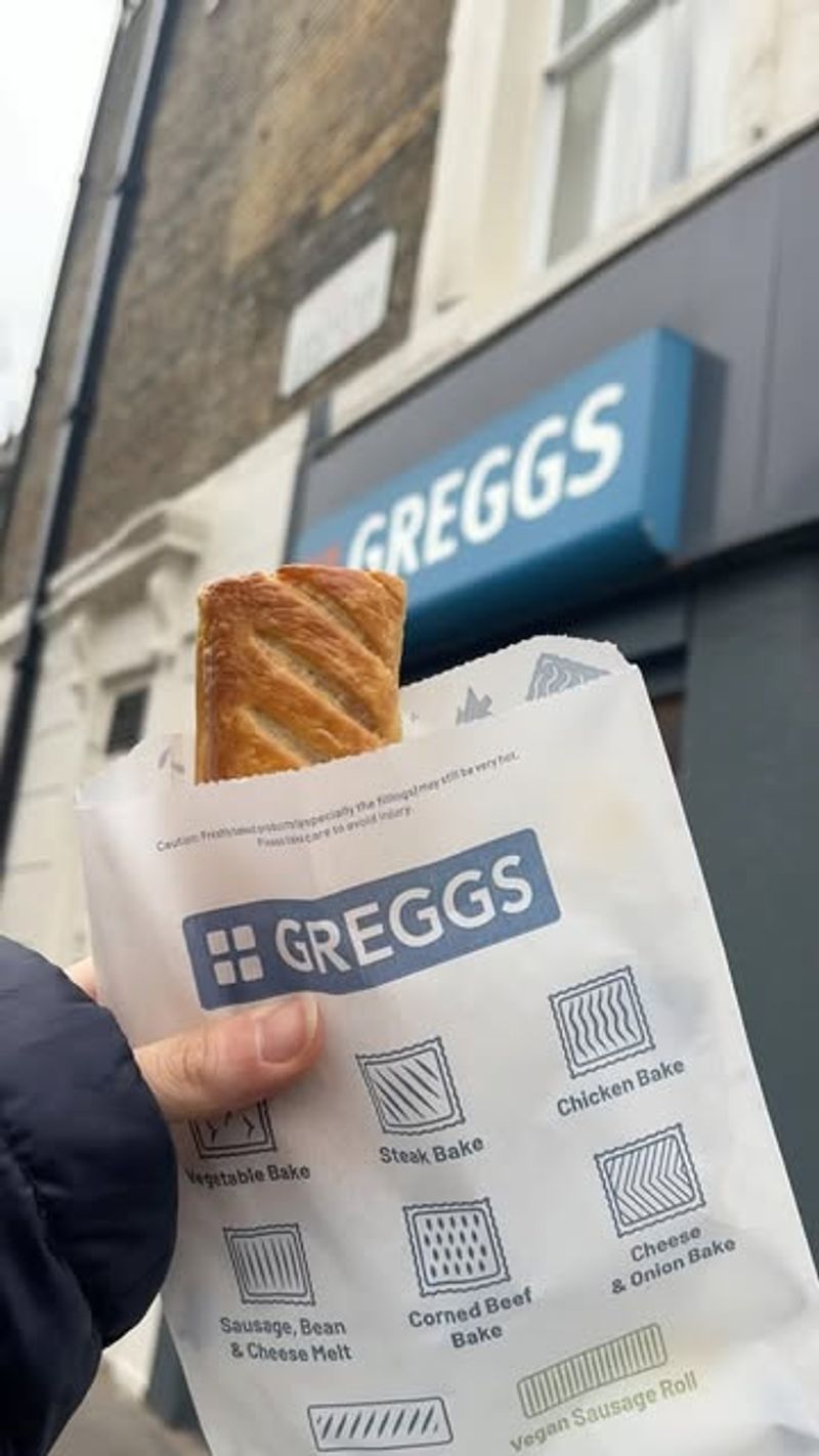 Greggs Pancake Breakfast Roll (UK hack)