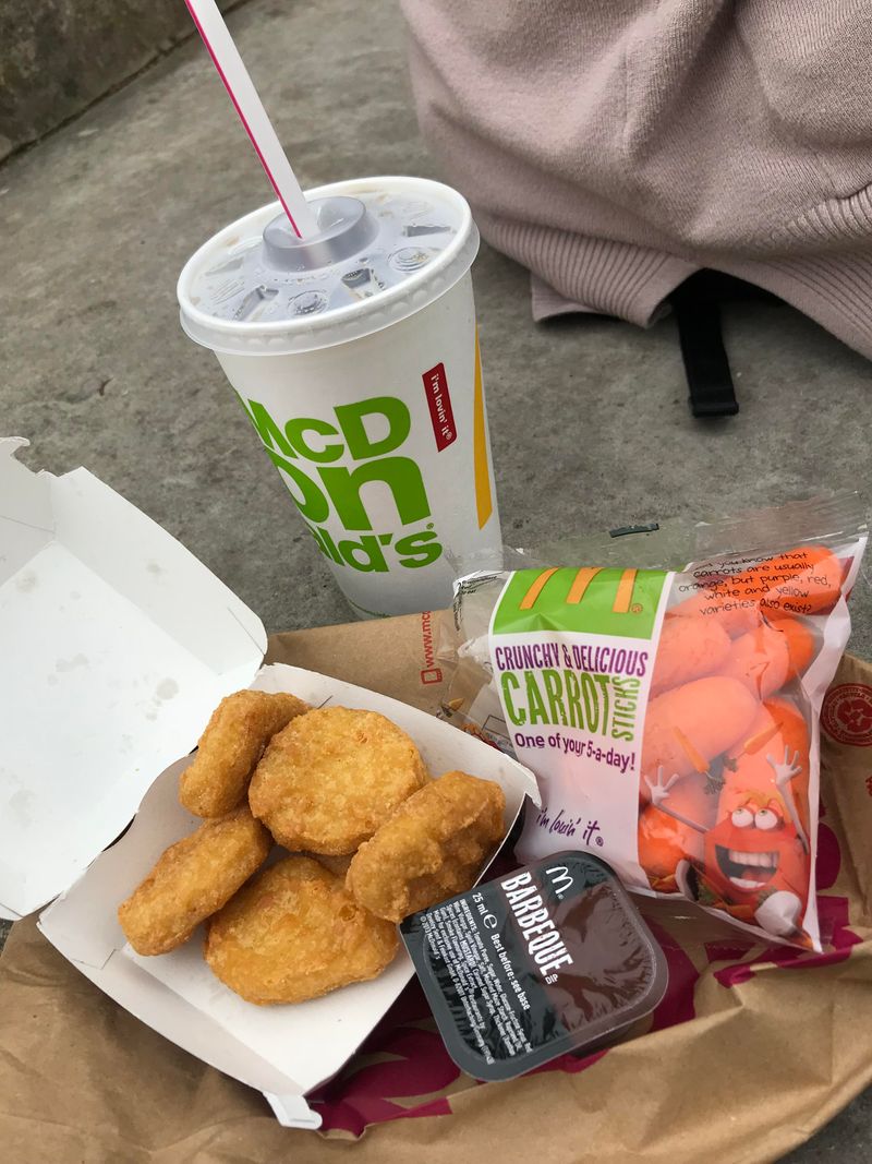 6-Piece McNuggets and Unsweetened Iced Tea