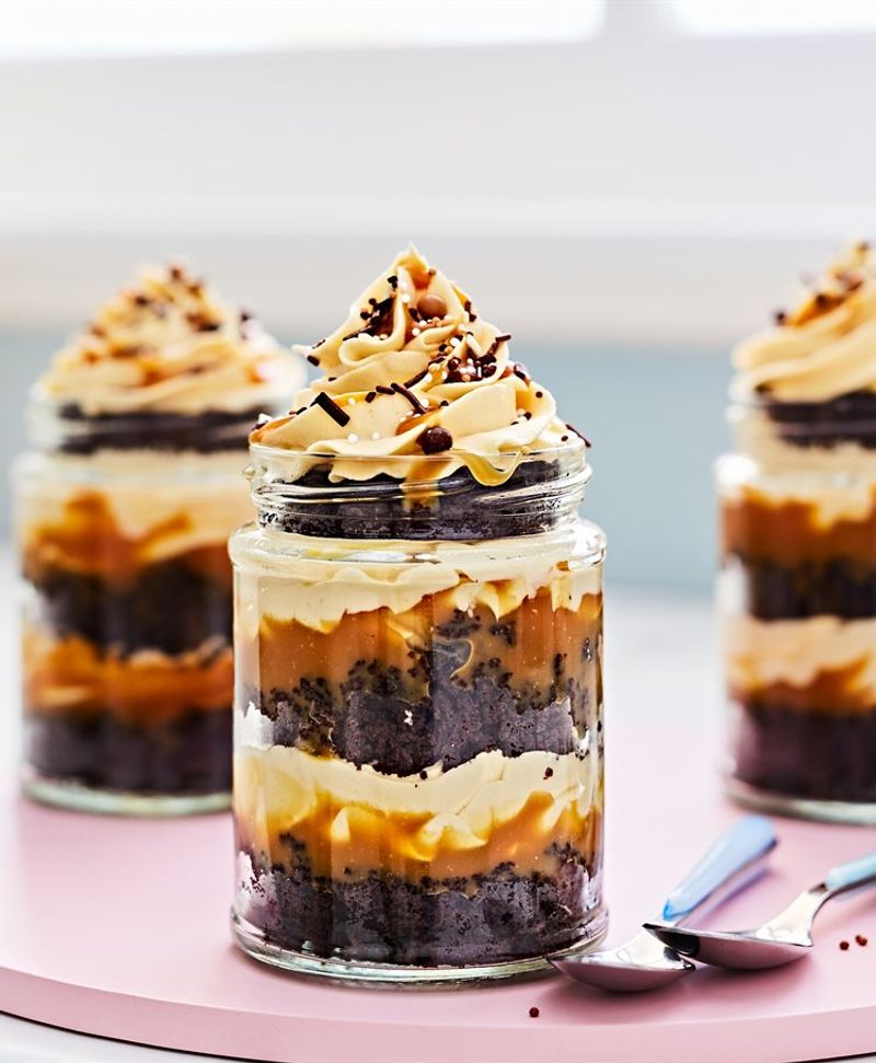 Mini Cake Jars