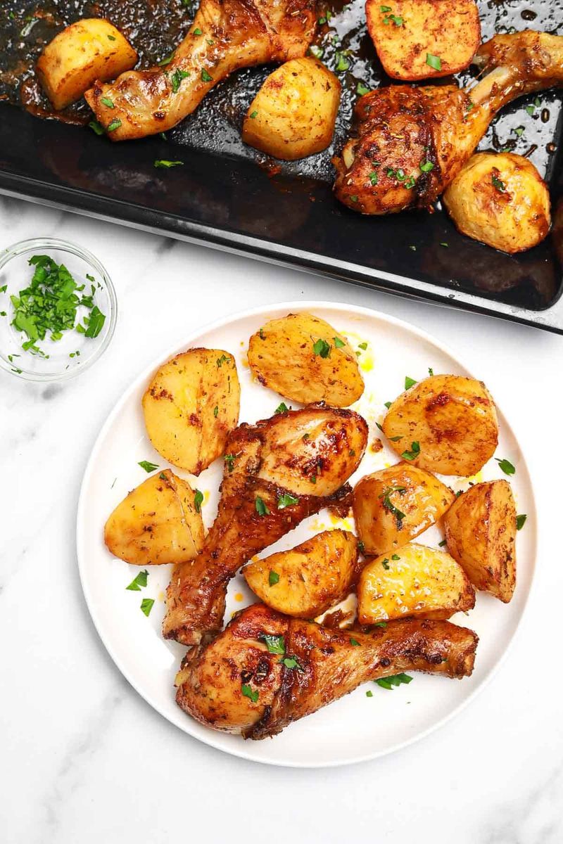 Chicken Drumsticks with Roasted Potatoes