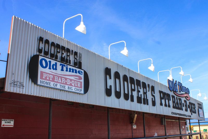 Cooper's Old Time Pit Bar-B-Que (Llano)