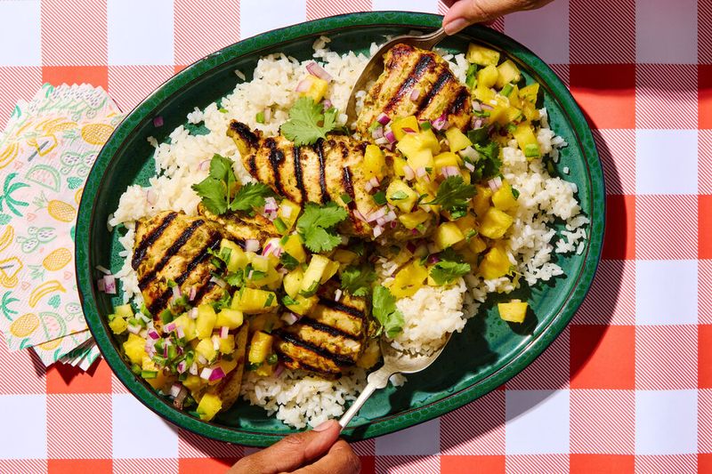 Coconut rice with grilled pineapple