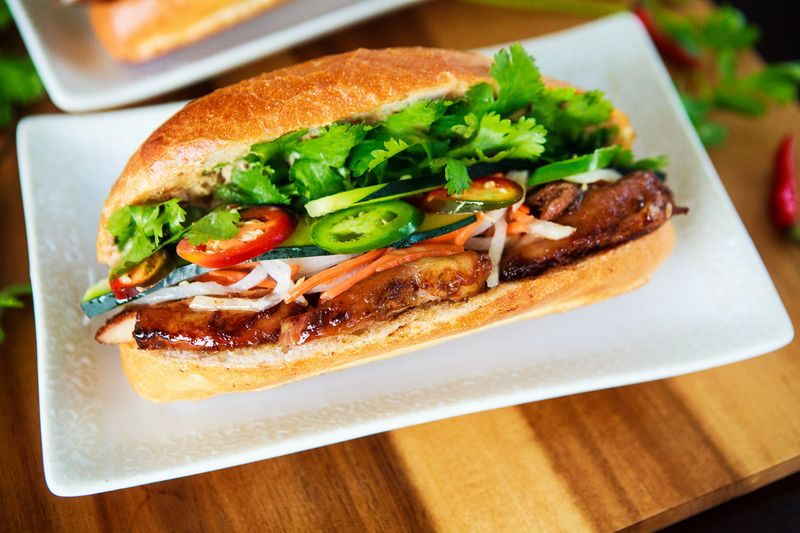 Bánh mì gà